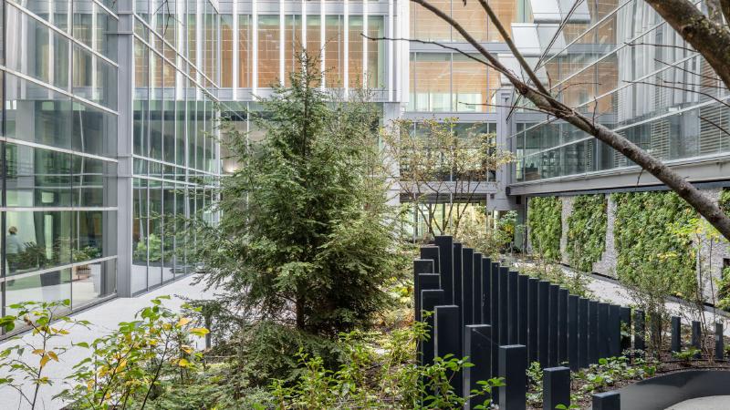 Bezoekers tijdens een evenement in WTC Amsterdam