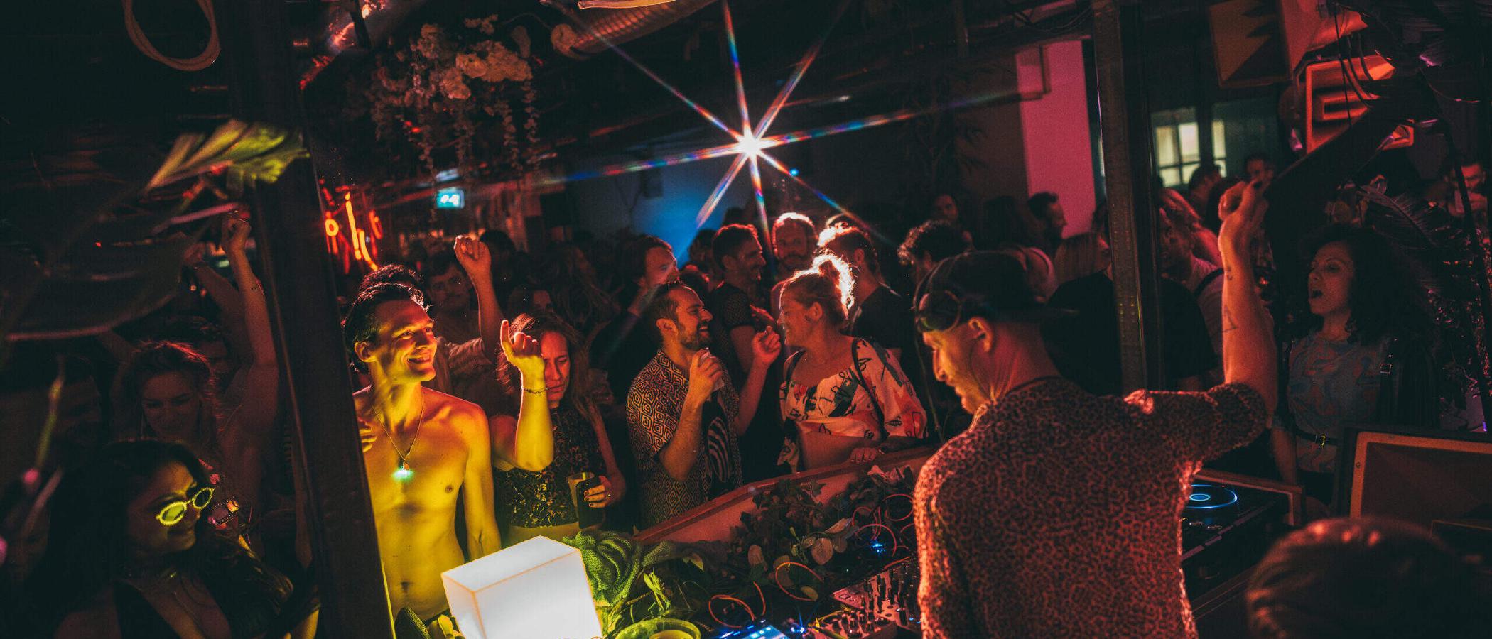 WTC Amsterdam | Welcome To Change