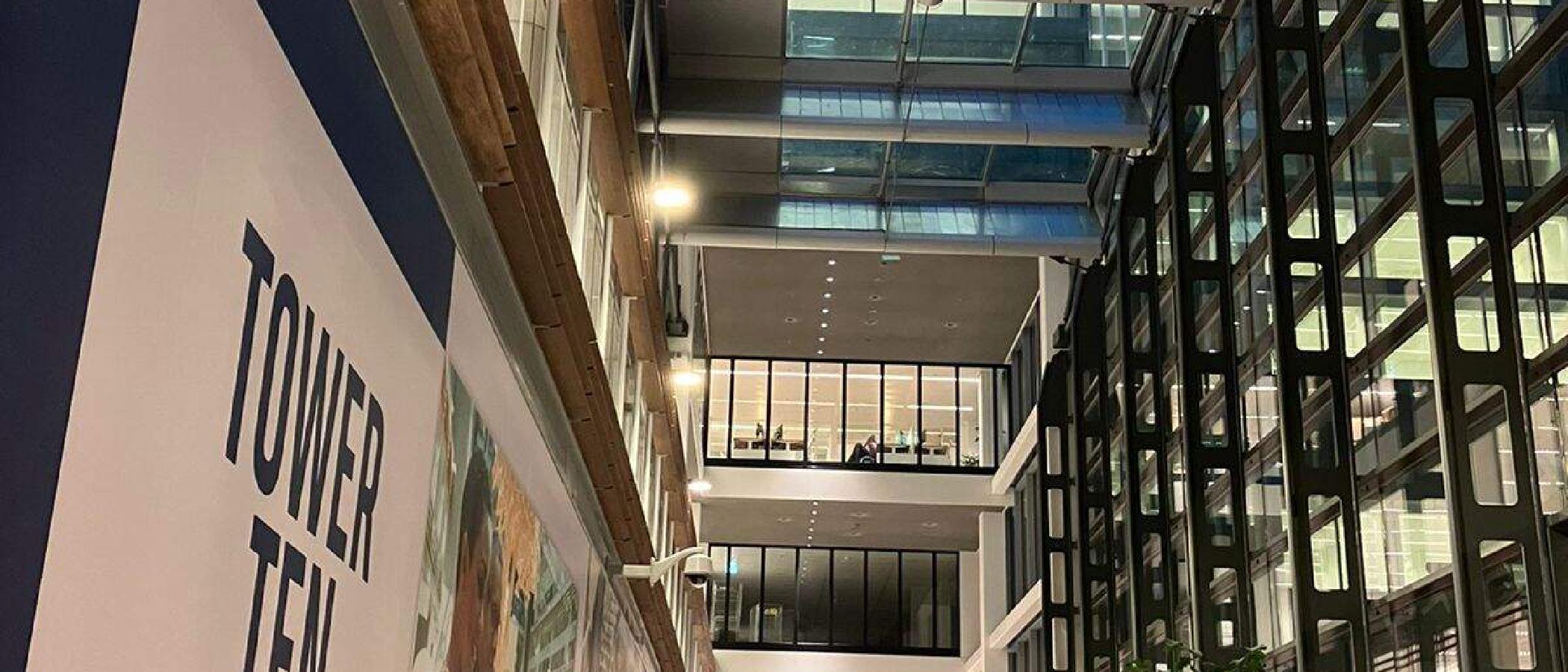 De inhuldiging van Tower Ten