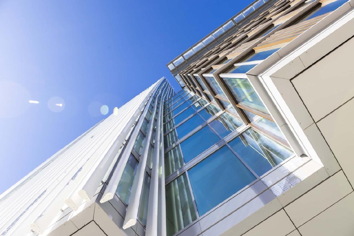 A dynamic view of a WTC Amsterdam office.